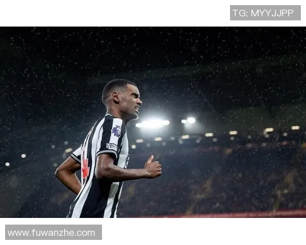 足球球星因待遇问题宣布罢赛引发俱乐部与球迷广泛关注